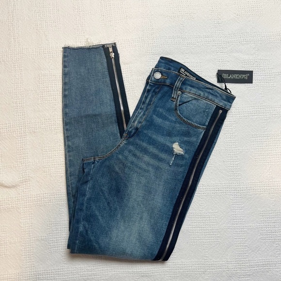 Blank NYC THE BOND Side Zipper Stripe Distressed Skinny Jeans - Picture 3 of 10